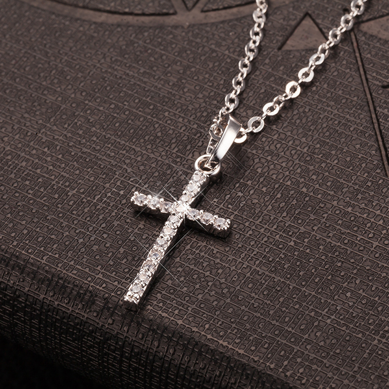 Colar Brilhante com Cruz Sky Love (Compre 1 e Leve 2) - Roses Jolie